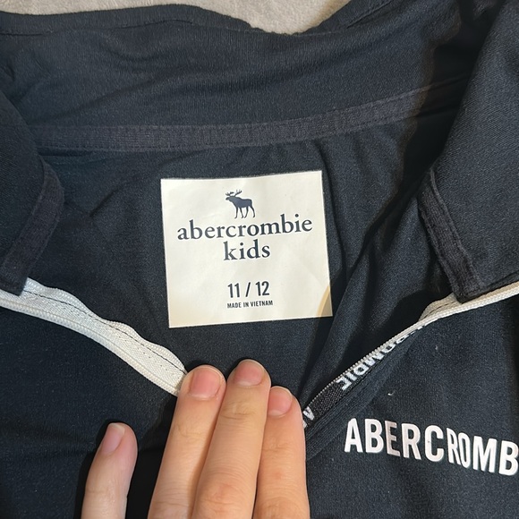 Abercrombie bundle - Picture 6 of 6